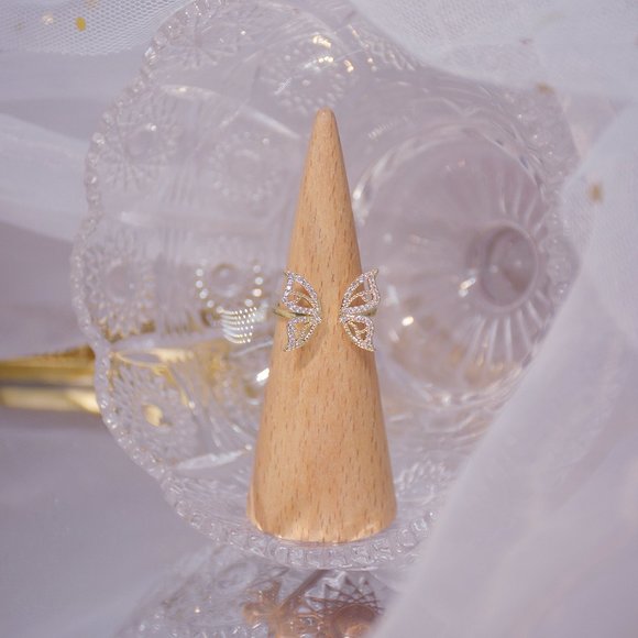 NEW 14K Gold Plated Diamond Butterfly Ring - Picture 2 of 2